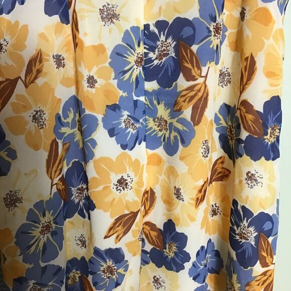 Micas Women floral Dress Sz. Med (Runs Small) NWT Side Split Tie Shoulde… - Picture 6 of 9